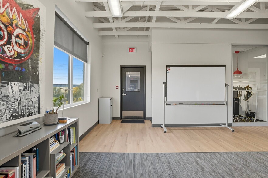 More Photos Of 5657-5677 99 St NW, Edmonton Loft Creative Space For Sale