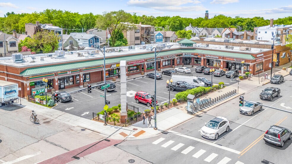 More Photos Of 1425-1441 W Montrose Ave, Chicago General Retail For Lease