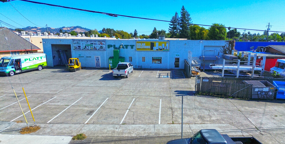 Primary Photo Of 104 Maxwell Ct, Santa Rosa Warehouse For Lease