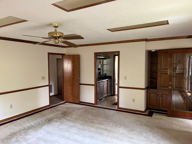 More Photos Of 2809 Blanding Blvd, Middleburg Office For Sale