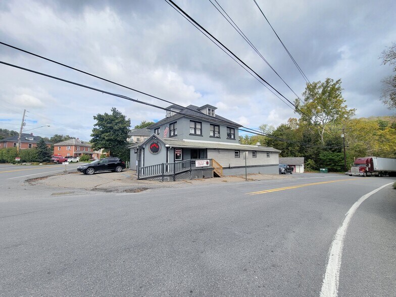 More Photos Of 6618 S Delaware Ave, Martins Creek Restaurant For Sale