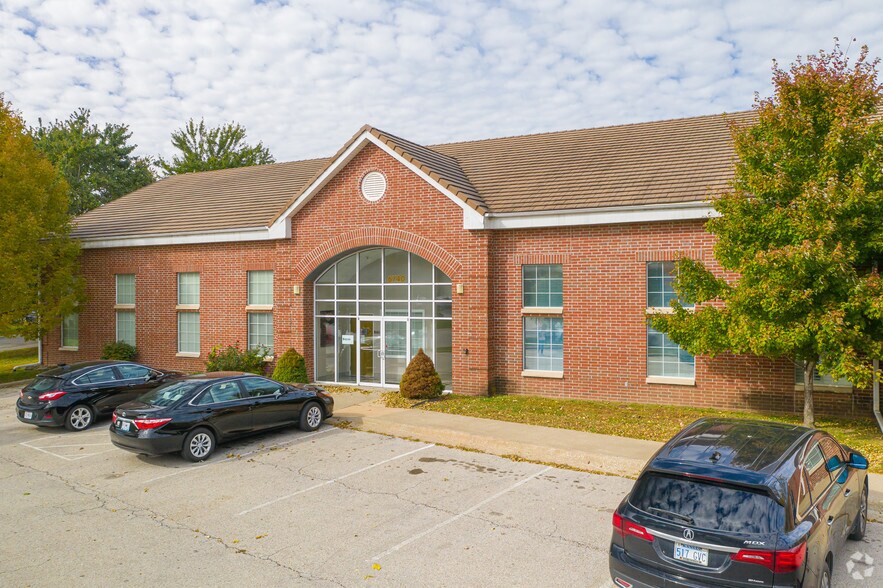 More Photos Of 6740 W 121st St, Overland Park Medical For Sale