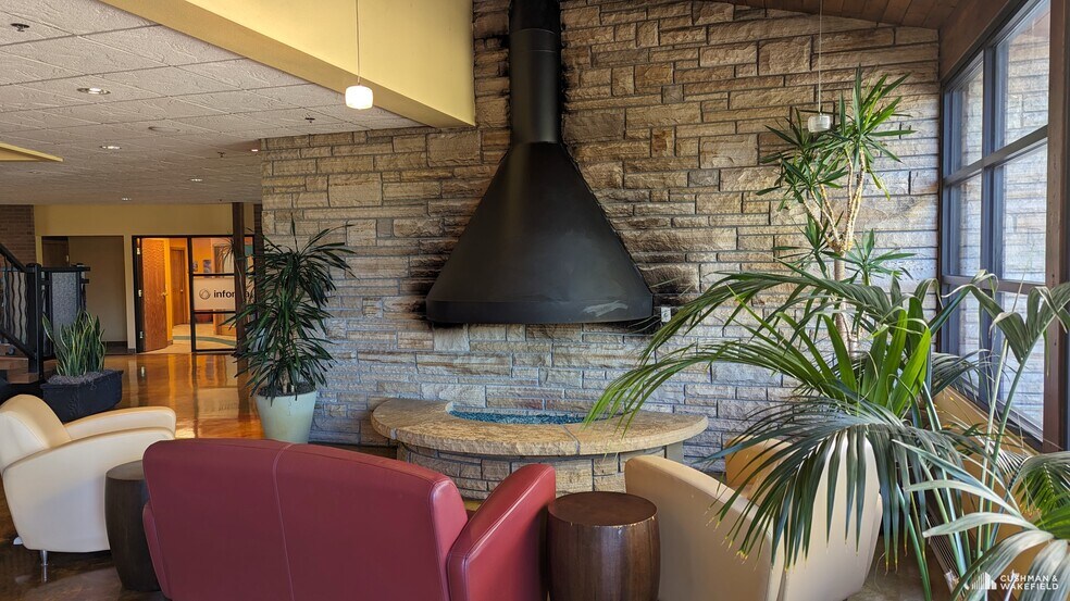 More Photos Of 748 Whalers Way, Fort Collins Office For Lease