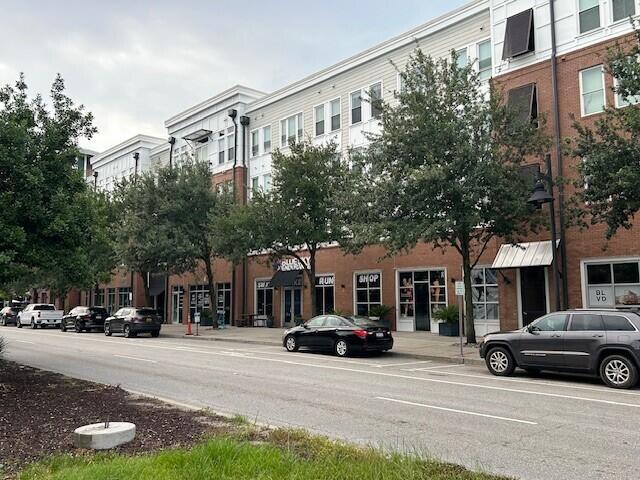 More Photos Of 725-735 Coleman Blvd, Mount Pleasant Apartments For Lease