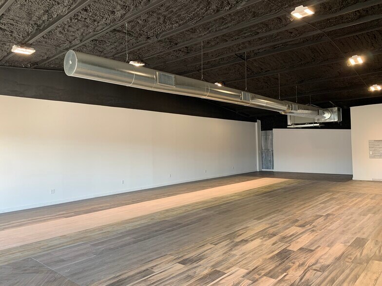 More Photos Of 3001 E Highway 199, Springtown Flex For Lease