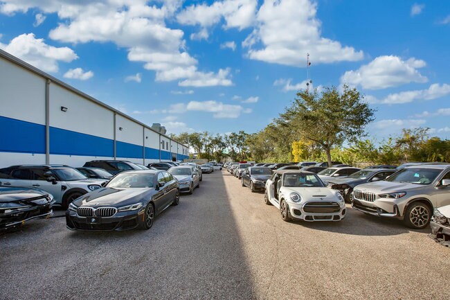 More Photos Of 4429 N John Young Pkwy, Orlando Warehouse For Lease