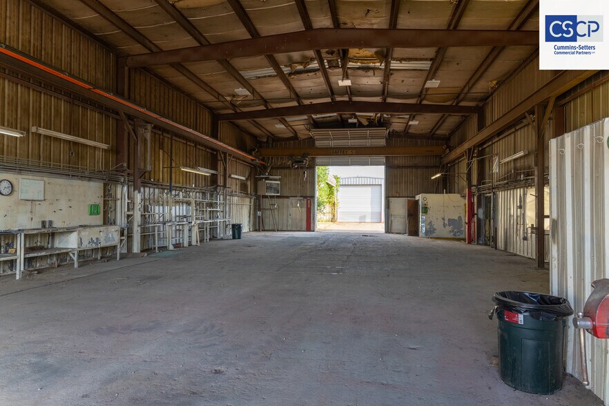 More Photos Of 1175 State Hwy 19, Chickasha Manufacturing For Lease