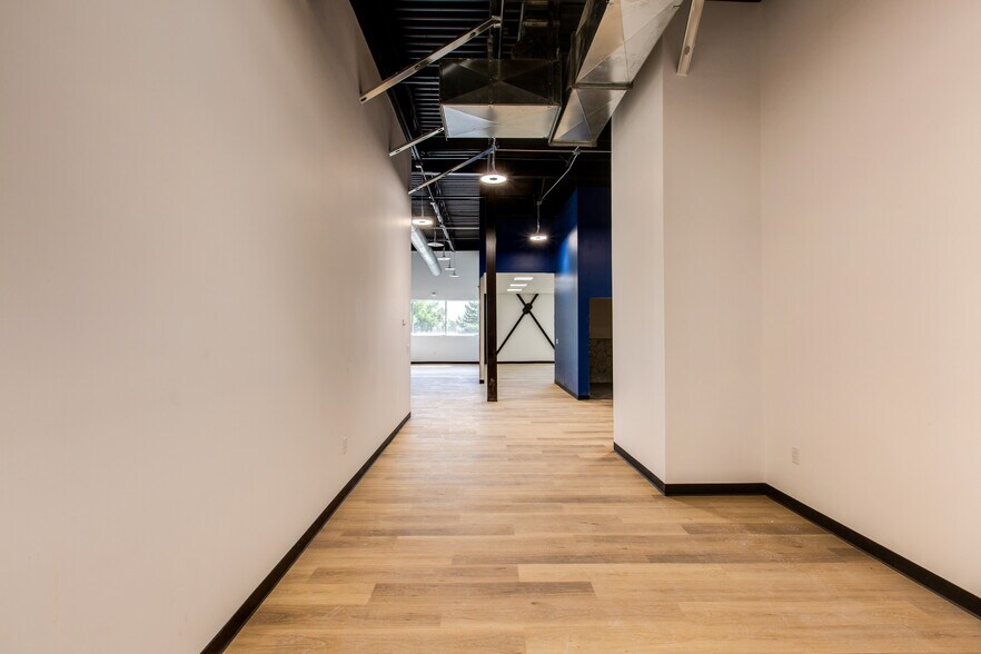 More Photos Of 9145 Commerce Center Cir, Highlands Ranch Office For Sale