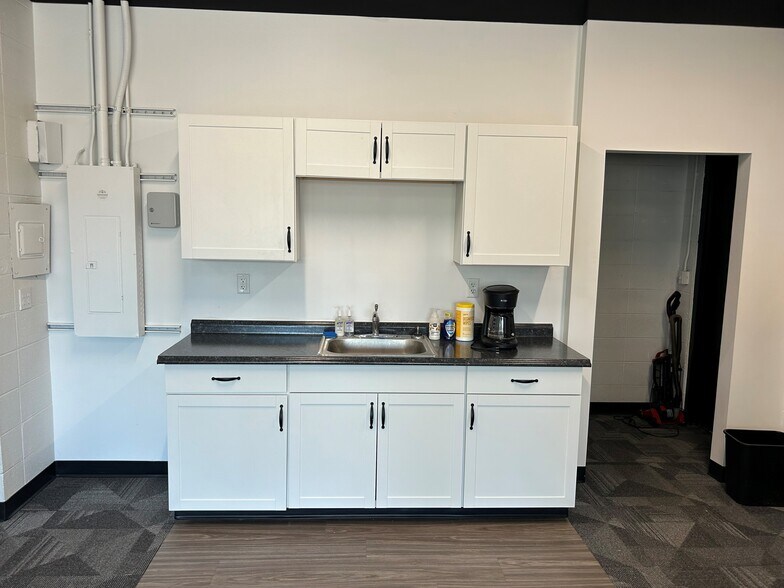 More Photos Of 1007 9th St, Greeley Loft Creative Space For Sale