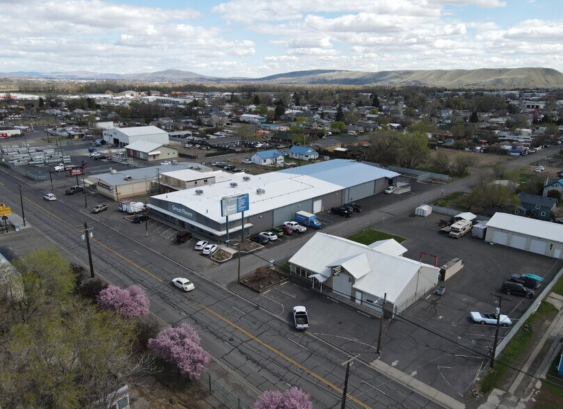 More Photos Of 1508 E Nob Hill Blvd, Yakima Freestanding For Sale