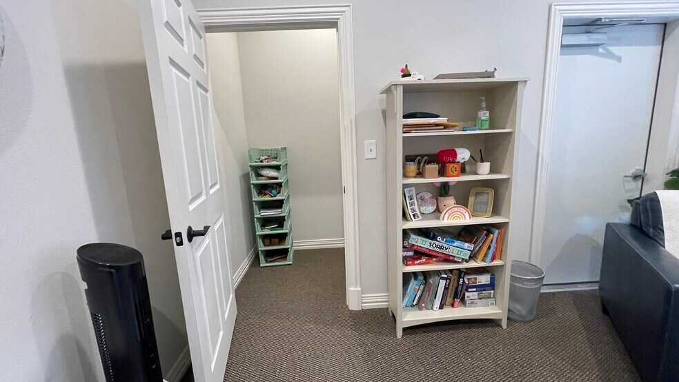 More Photos Of 8668 John Hickman Pky, Frisco Medical For Sale