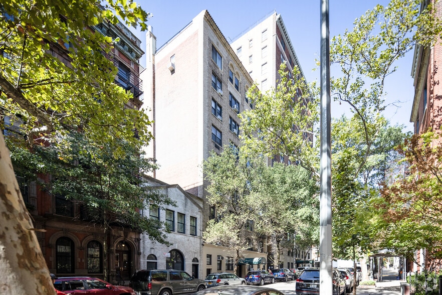 More Photos Of 108 E 91st St, New York Apartments For Sale