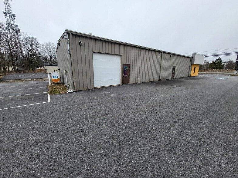 More Photos Of 2860 Old Washington Rd, Waldorf Warehouse For Lease