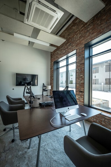 More Photos Of 101 Nursery Ln, Fort Worth Loft Creative Space For Lease