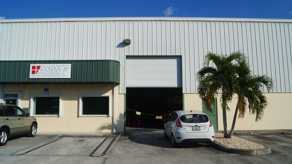 More Photos Of 161 Commerce Rd, Boynton Beach Warehouse For Sale