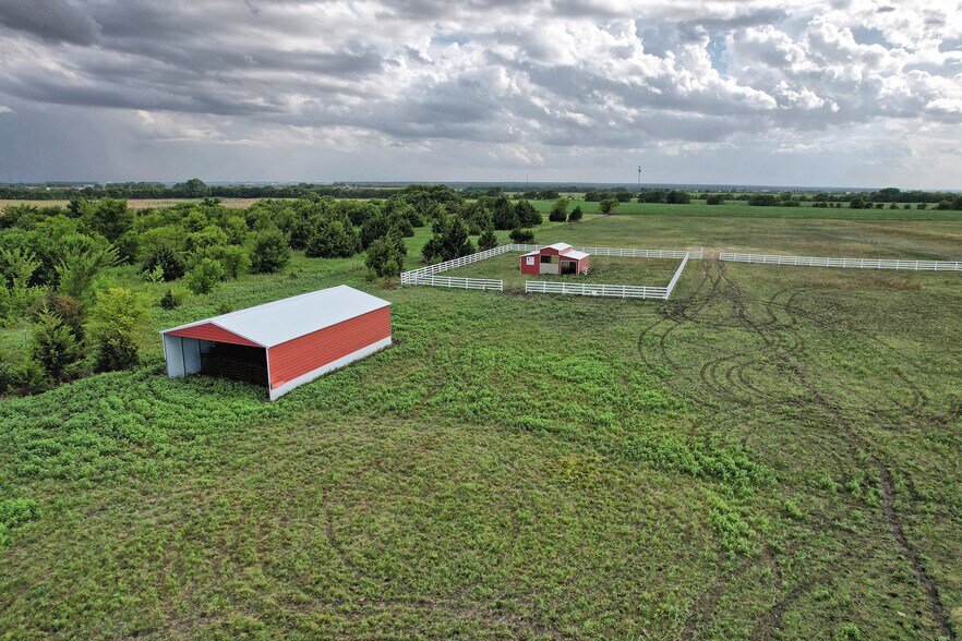 More Photos Of 6882 N Interstate Highway 35 E, Waxahachie Land For Sale