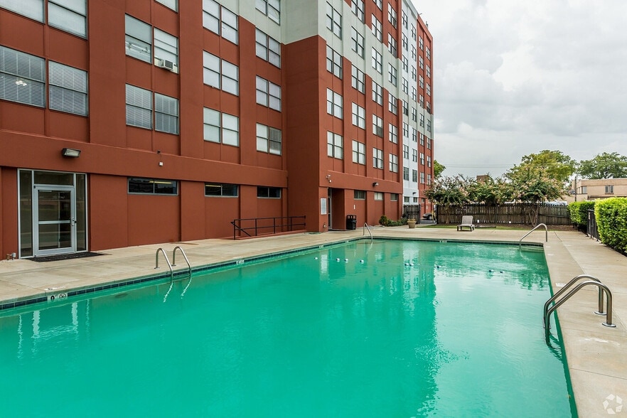 More Photos Of 57 N Somerville St, Memphis Apartments For Sale