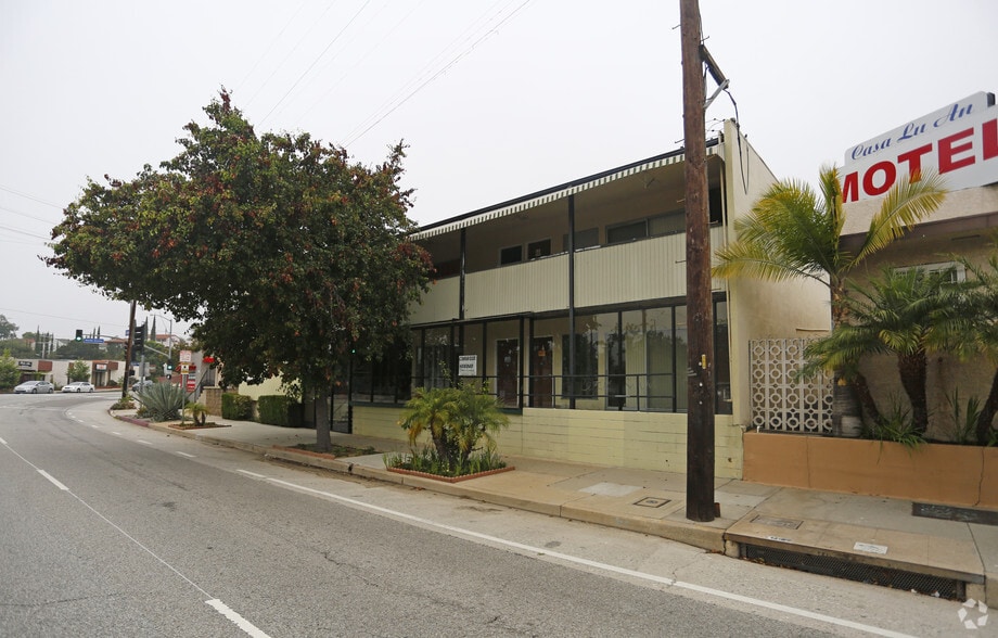 More Photos Of 1053 Colorado Blvd, Los Angeles Office For Lease