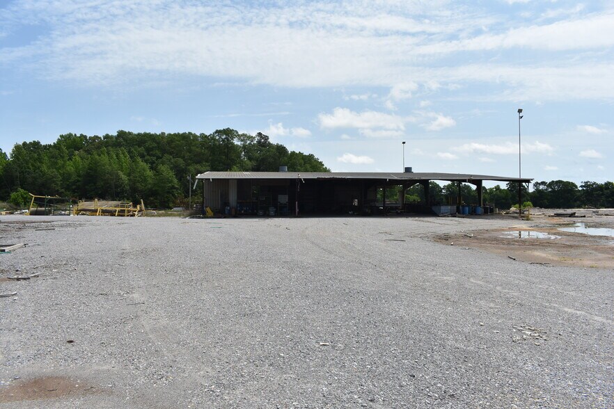 More Photos Of 79 Pioneer Ln, Selma Industrial For Sale