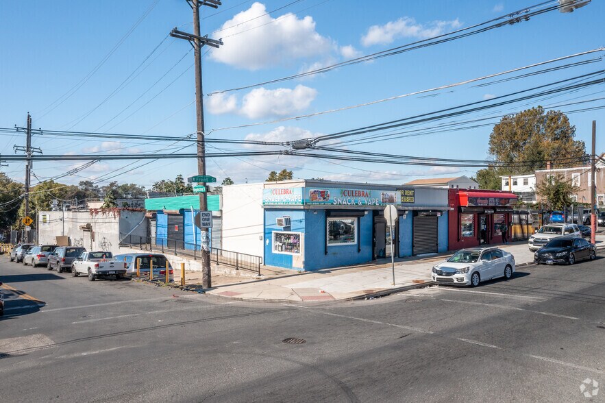 Primary Photo Of 4501 N Howard St, Philadelphia Freestanding For Lease