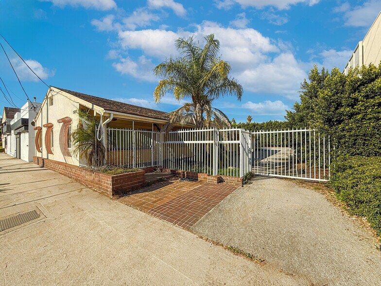 Primary Photo Of 15217 Burbank Blvd, Van Nuys Land For Sale