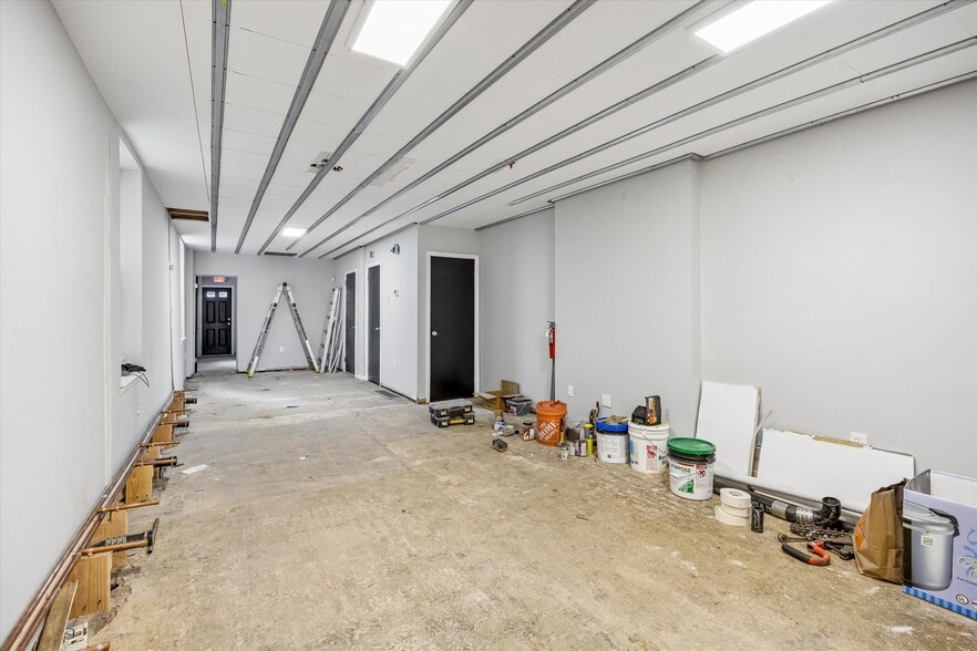 More Photos Of 1909 S Broad St, Philadelphia Office Residential For Sale