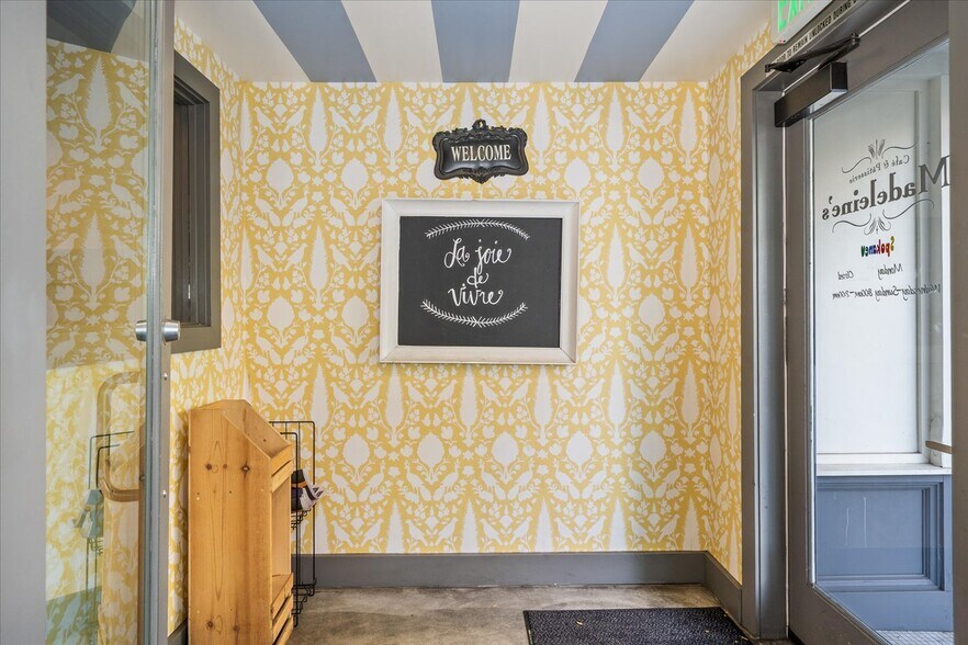 More Photos Of 415 W Main Ave, Spokane Storefront Retail Residential For Sale