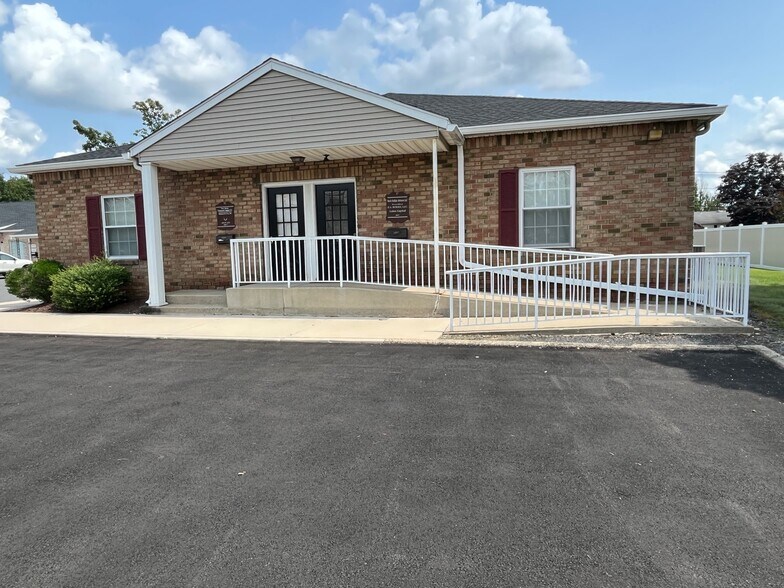 More Photos Of 941 Whitehorse Mercerville Rd, Hamilton Office For Sale