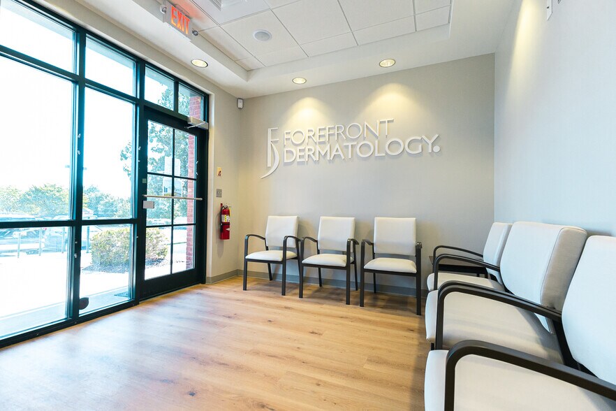 More Photos Of 77 Thomas Johnson Dr, Frederick Medical For Sale