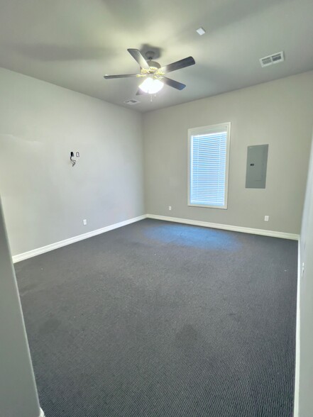More Photos Of 3420 NW 178th St, Edmond Office For Lease