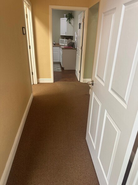More Photos Of 5105-5239 Manatee Ave, Bradenton General Retail For Sale