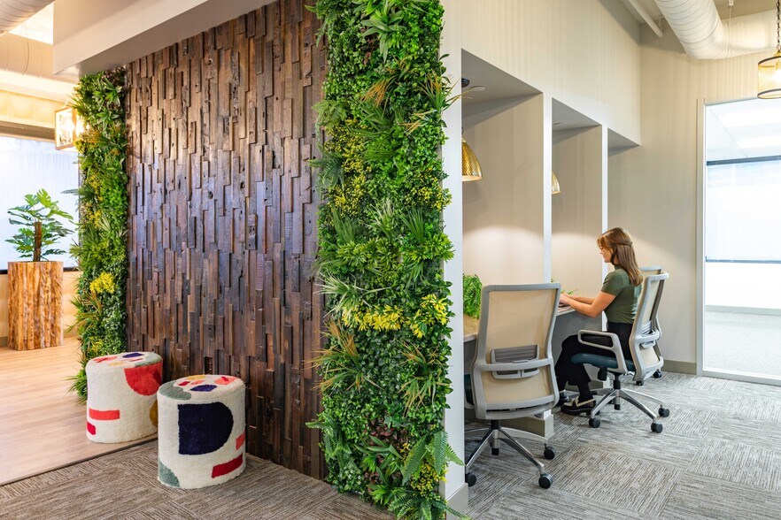 More Photos Of 515 N Flagler Dr, West Palm Beach Coworking Space