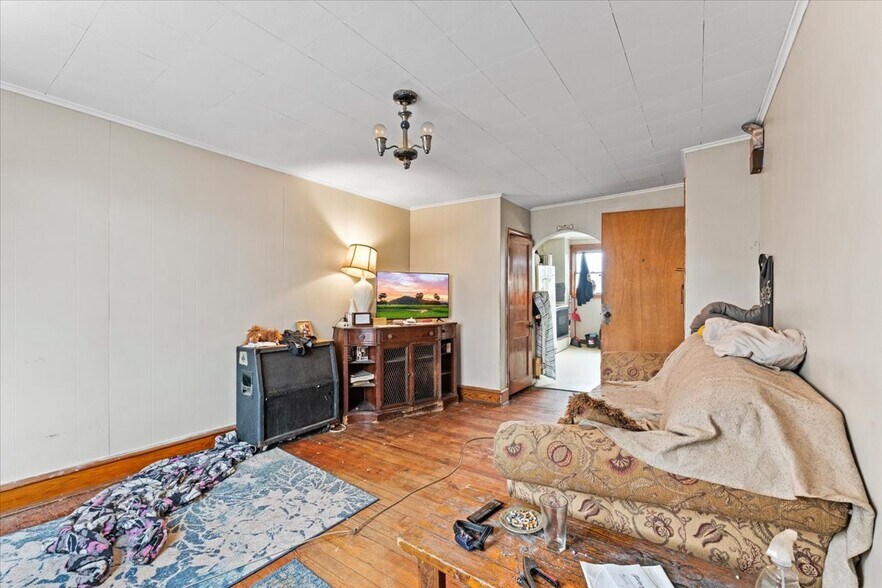 More Photos Of 622 E Market St, Scranton Office Residential For Sale