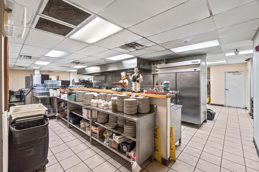 More Photos Of 2951 Old Orchard Rd, Jackson Restaurant For Sale