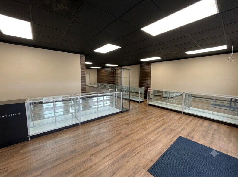More Photos Of 6851 Bird Rd, Miami Freestanding For Lease