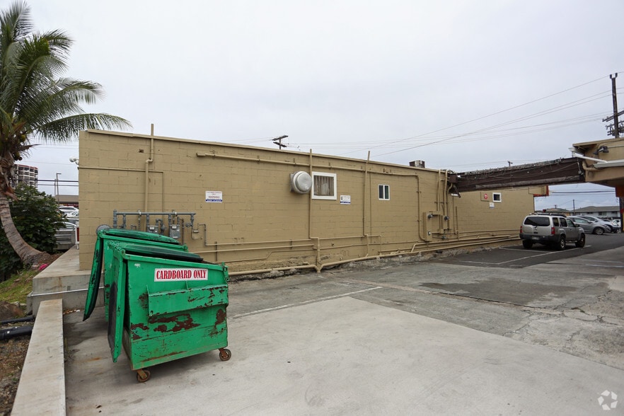 More Photos Of 3040 Waialae Ave, Honolulu Restaurant For Lease