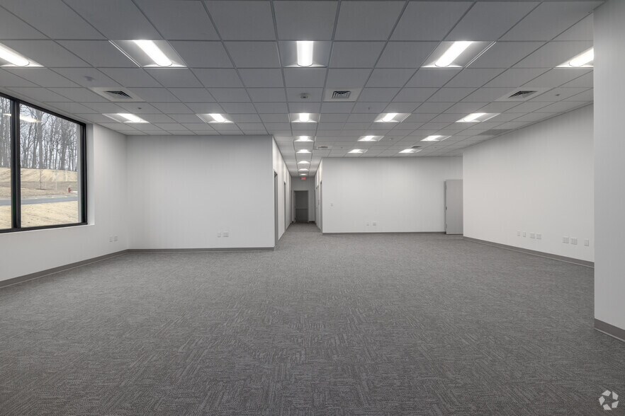 More Photos Of 1305 Furnace Rd, Linthicum Heights Distribution For Lease