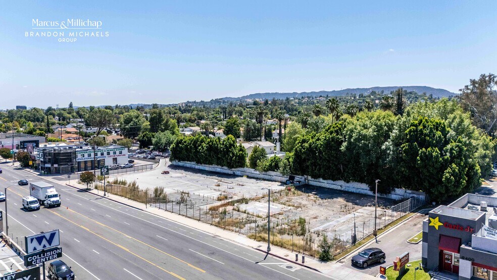 More Photos Of 19348 Ventura Blvd, Tarzana Land For Sale