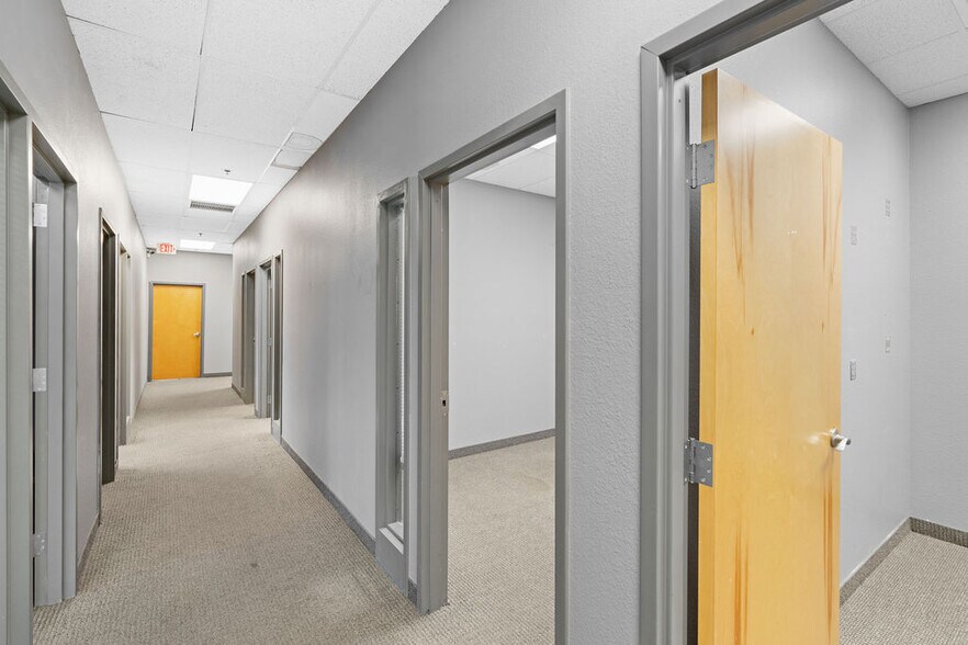 More Photos Of 2075 S Cottonwood Dr, Tempe Medical For Lease