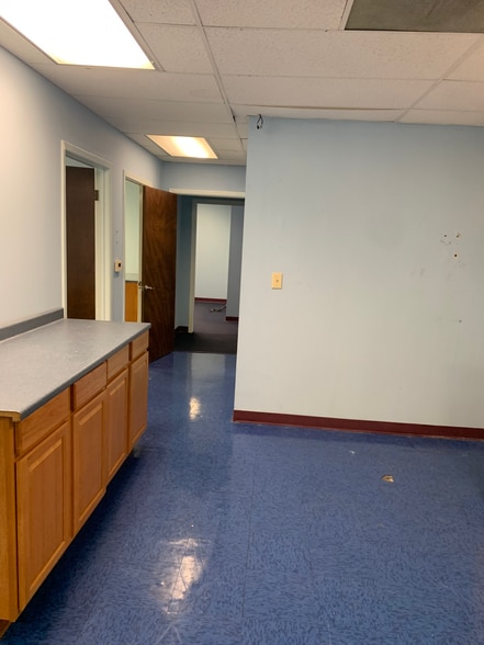 More Photos Of 4115 Medical Dr, San Antonio Unknown For Lease