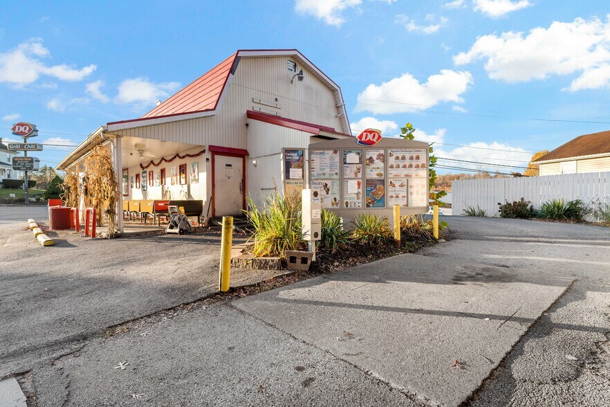 More Photos Of 1493 Herminie West Newton Rd, Herminie Freestanding For Sale