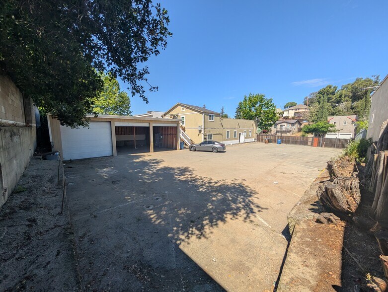 More Photos Of 2368 Pacheco Blvd, Martinez Storefront Retail Office For Sale