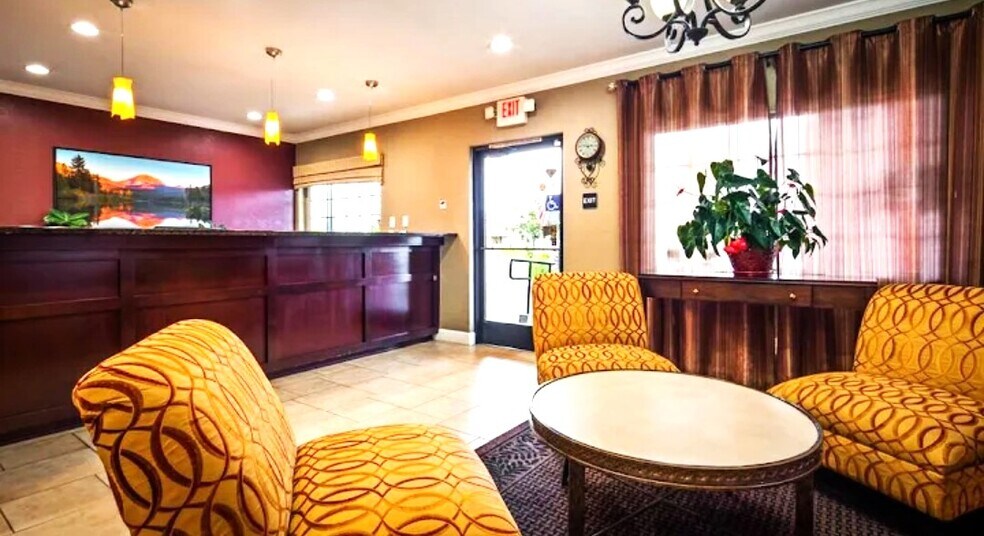 More Photos Of 2688 Gateway Dr, Anderson Hotel For Sale