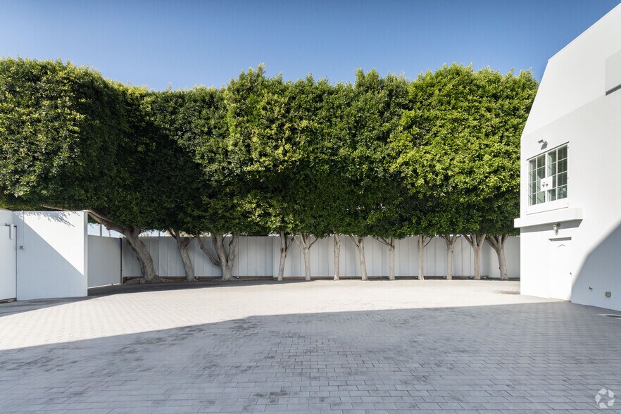 More Photos Of 57-69 Windward Ave, Venice Office For Lease