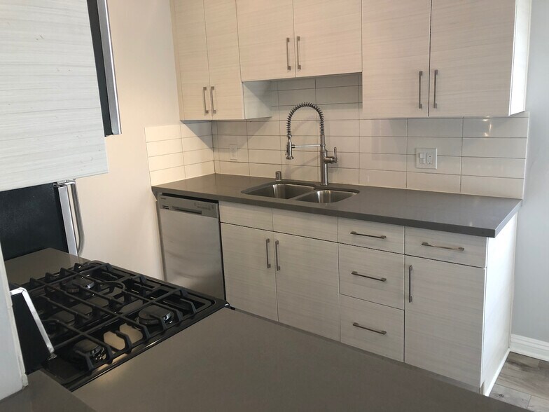 More Photos Of 1120 Logan St, Los Angeles Apartments For Sale