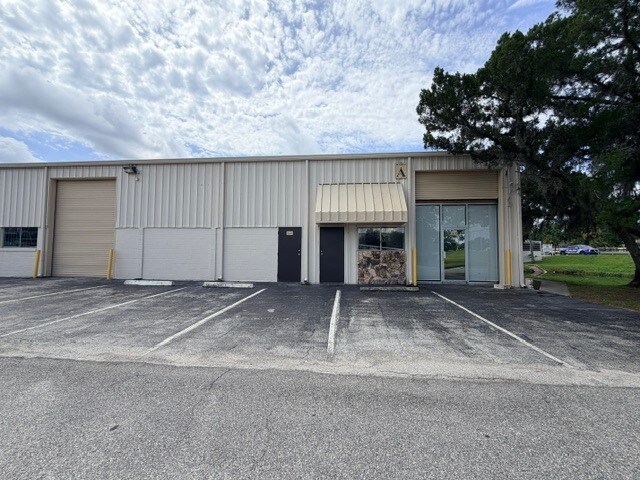 More Photos Of 1725 S Nova Rd, Daytona Beach Warehouse For Sale