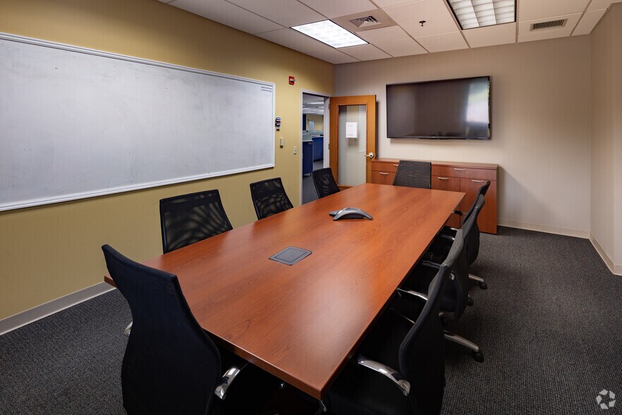 More Photos Of 301 E Germantown Pike, East Norriton Township Unknown For Lease