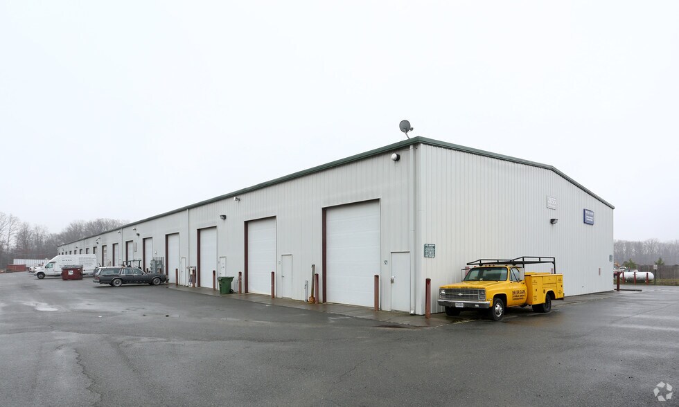 More Photos Of 2155 Lanier Ln, Rockville Light Distribution For Lease