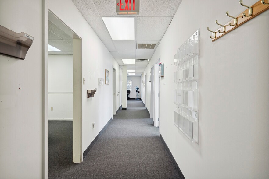 More Photos Of 555 Second Ave, Collegeville Medical For Sale