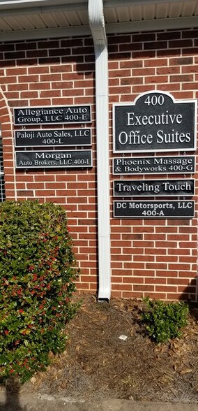 More Photos Of 107 Pilgrim Village Dr, Cumming Medical For Lease